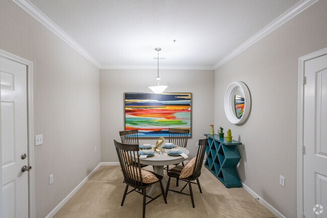 3BR, 2BA - Windsor - 1311SF - Dining Area