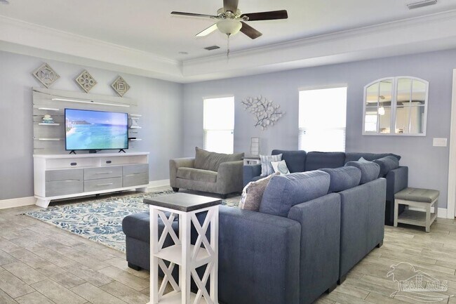 4322 Cloverwood Ct