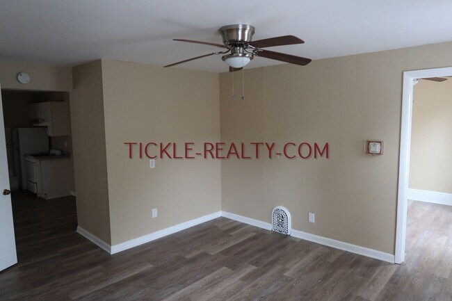 Photo - 164-166-166 Meigs St Unit 166-4