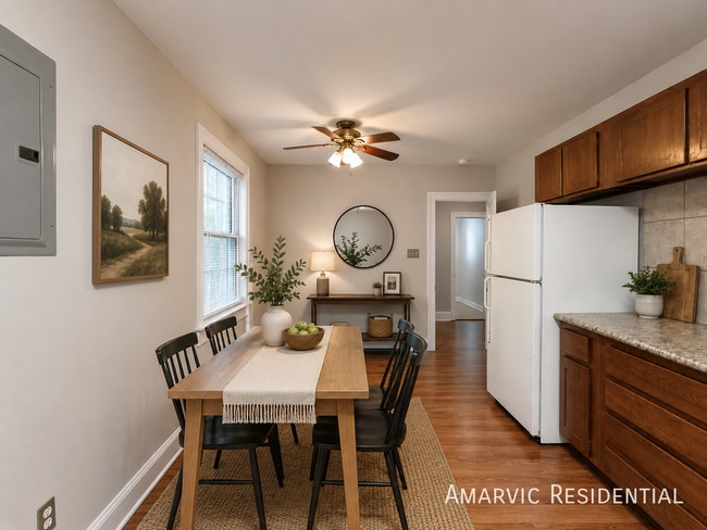 Photo - 907 Rudolph St