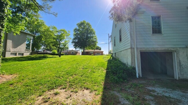 Photo - 7771 Cheviot Ave