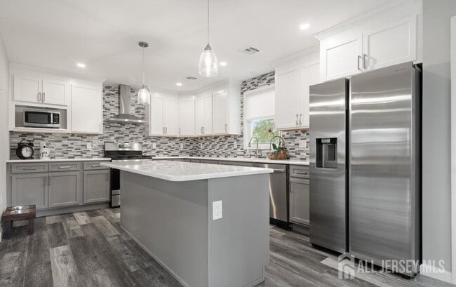 Photo - 303 Chestnut Dr