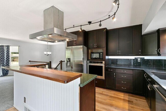 Photo - 3200 Meadowlark Ave