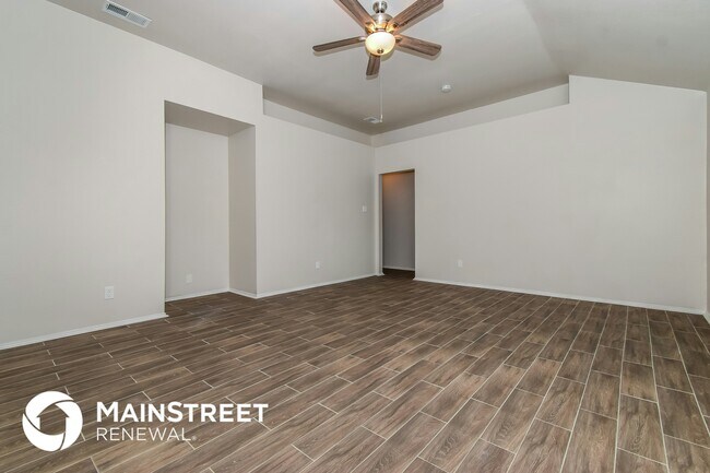 Photo - 1501 Kelly Ln