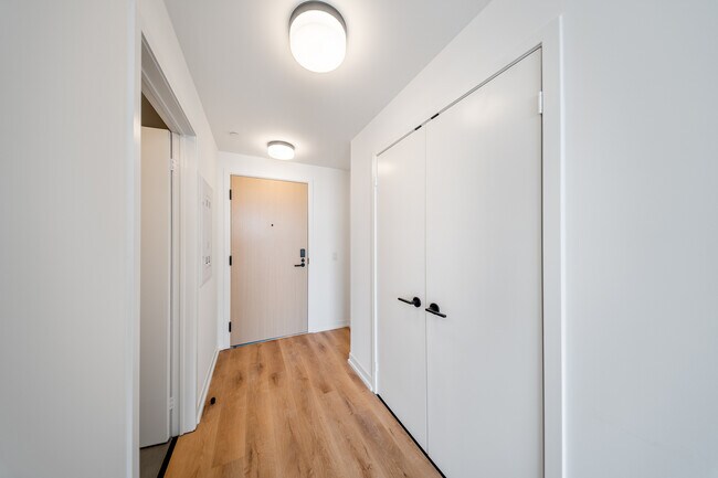 Photo - 5 York Garden Wy