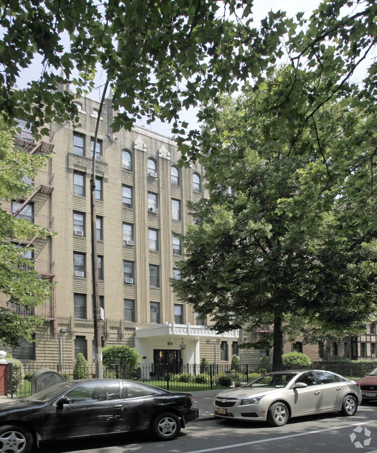 Photo - 131 Lincoln Rd