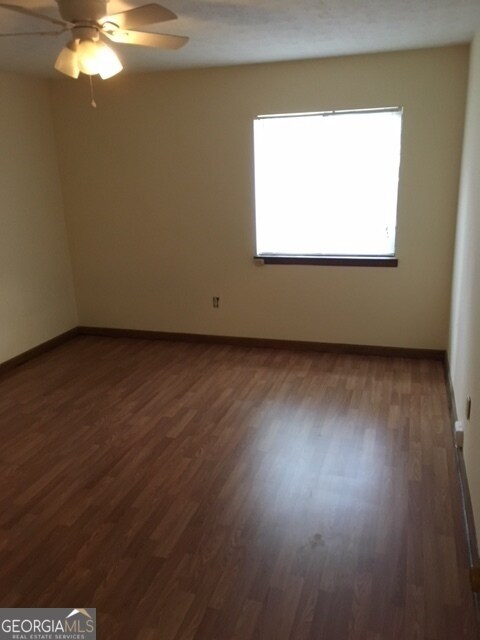 317 Epps Bridge Rd