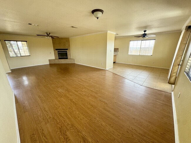 9000 Underwood Ave