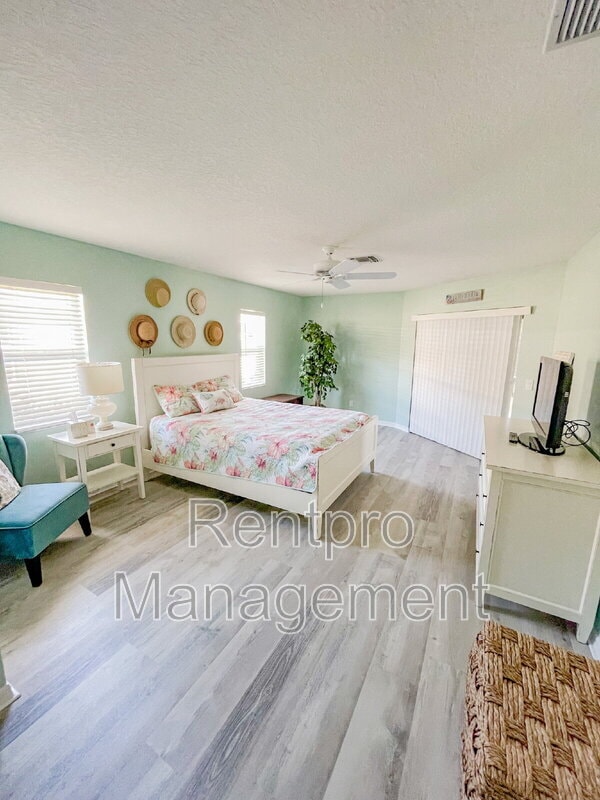 Photo - 2137 Date Palm Way