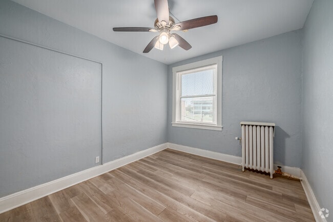 2BR, 1BA - 639SF - First Bedroom