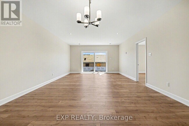 Photo - 448 Falcon Ln