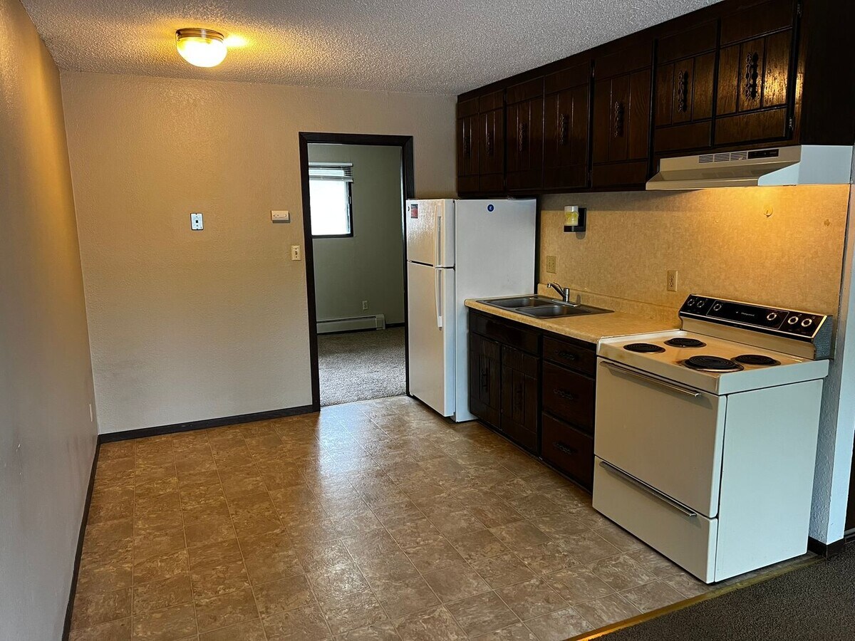 Photo - 1419 Case Ave East