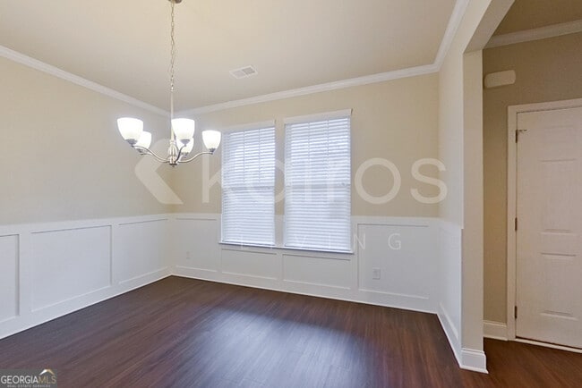 Photo - 155 Orchard Ln