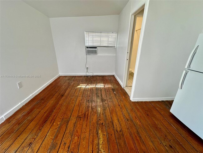 Photo - 1767 NW 5th St Apartamento Unidad 4