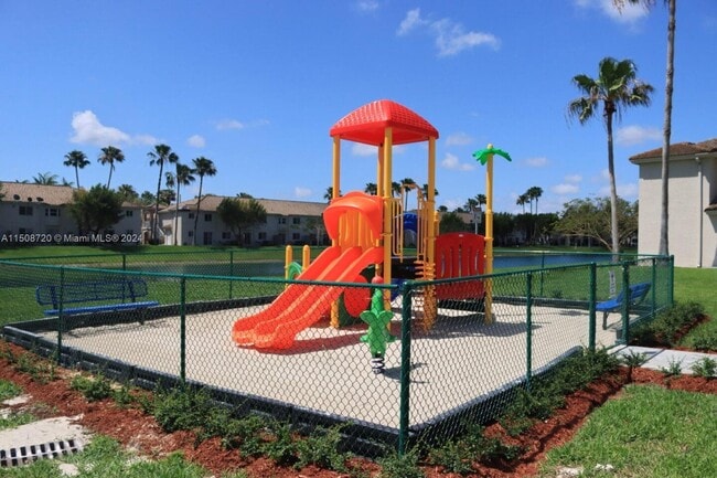 Photo - 1261 SE 27th St Unidad 203