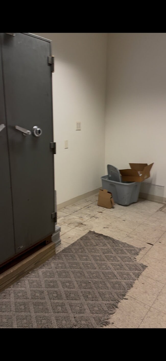 Photo - 414-416 Market St Unit Store