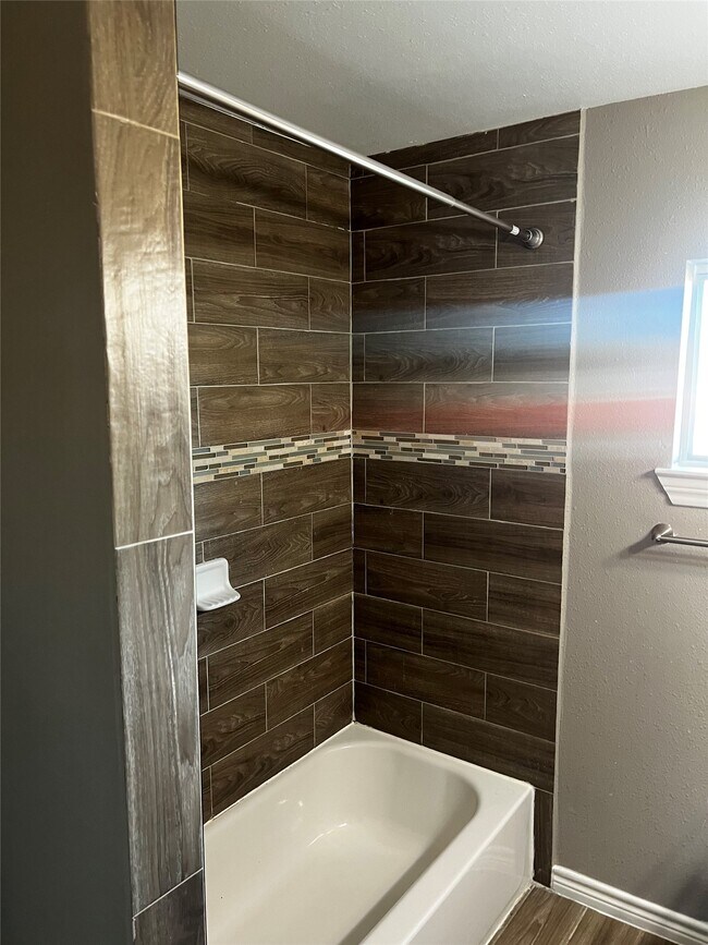 Photo - 6514b Culmore Dr Unit A