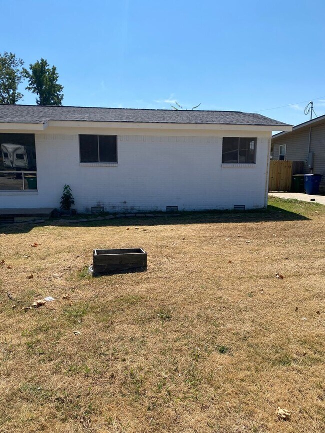 Photo - 406 Harper Ln