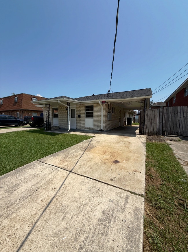 Building Photo - 4413 Herrmann St Rental