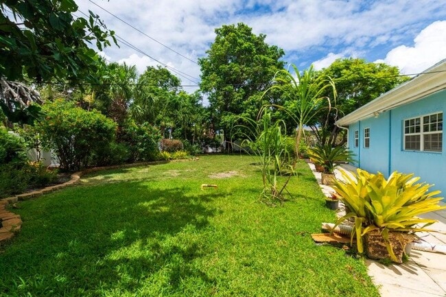 Photo - 145 SE 3rd Ave