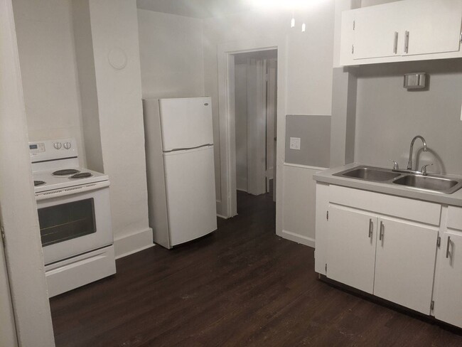 Photo - 711 Adler Rd Apartamento Unidad #A ( Upper )