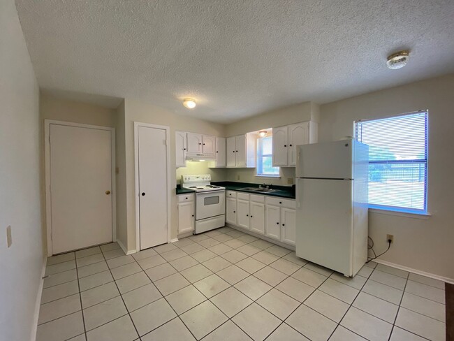 Photo - MEADOW CREST SUB