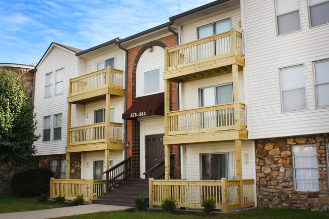 Photo - Knobs Pointe Apartments