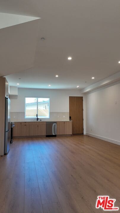 Photo - 5248 Auckland Ave Unit 3/4
