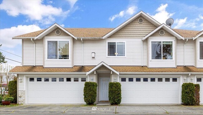 Photo - 829 N 145th Ct