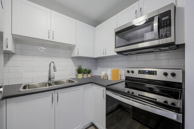 Photo - 111-187 Brybeck Crescent