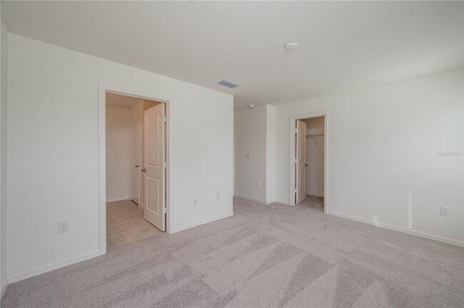 Photo - 622 Meadows Edge Pl