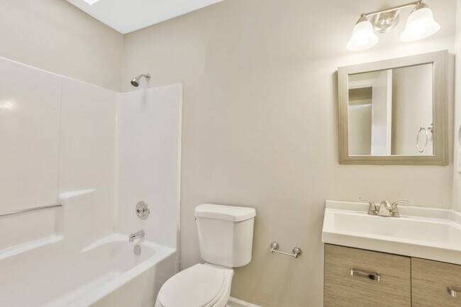Photo - 240 Powder Mill Dr
