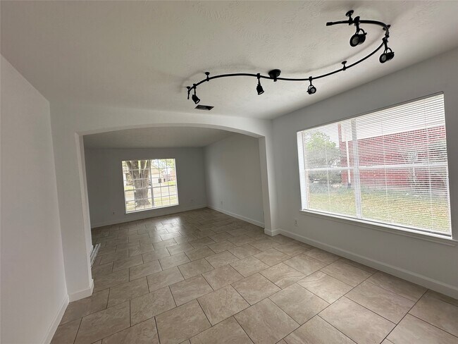 Photo - 19939 Arbor Creek Dr