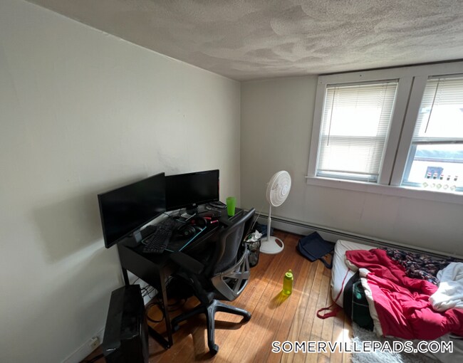 Photo - 11 Burnham St Unit 3