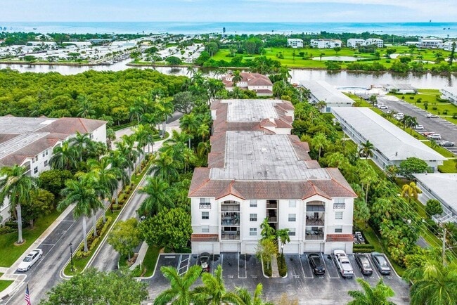 Photo - 1302 Tuscany Way