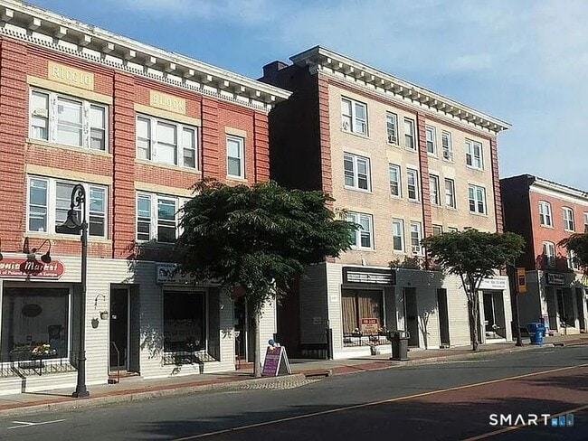 Building Photo - 411 N Main St Unit 5