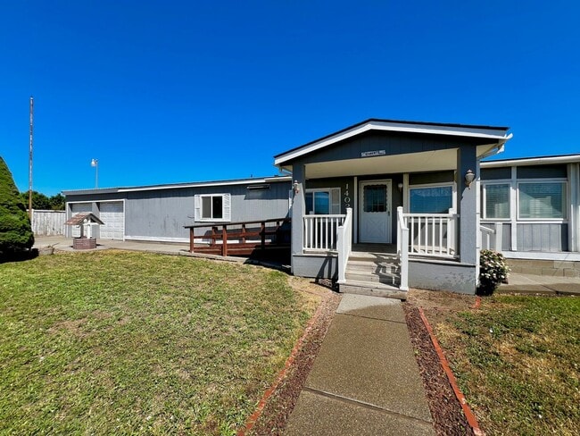 Building Photo - Non-Refundable & Security Deposit Total: $1300.00