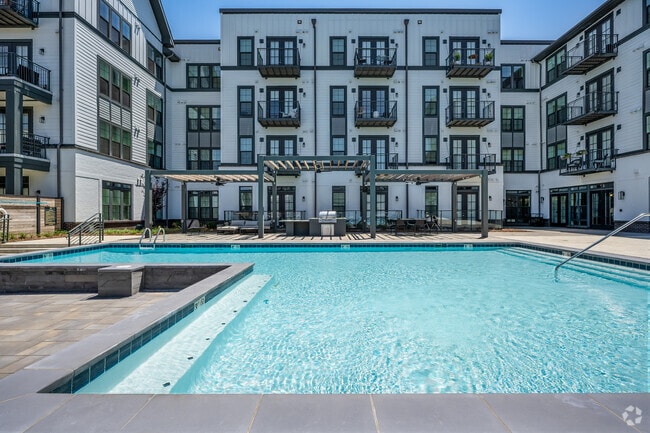 The Quarter House Apartments