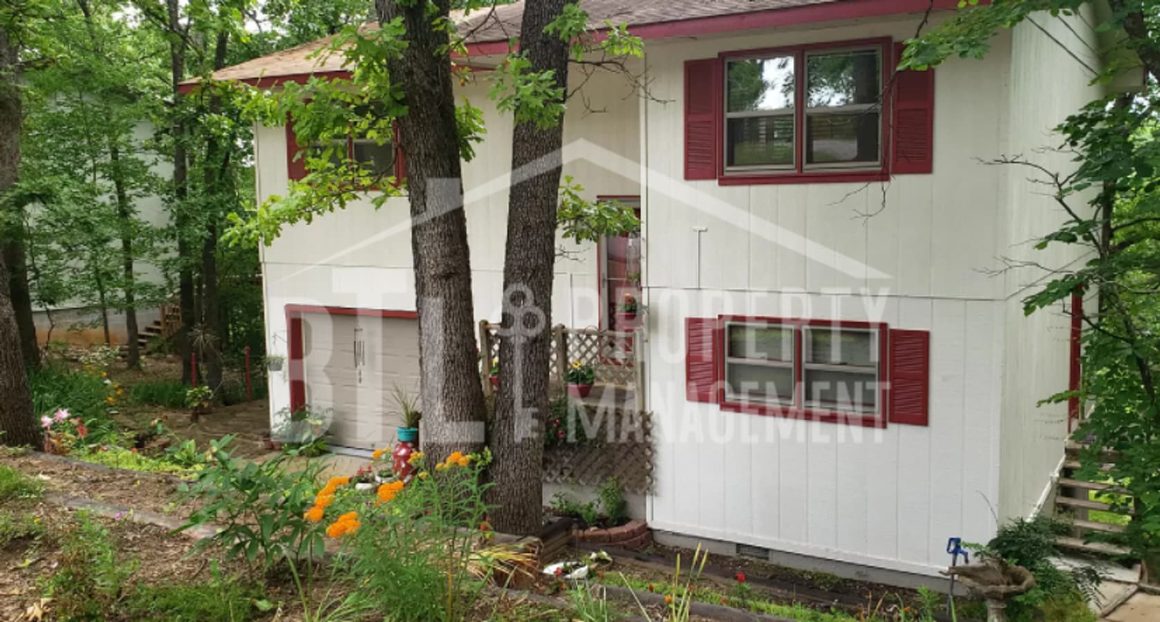 Photo - Nice 3 Bedroom Home in an Unbeatable Location!