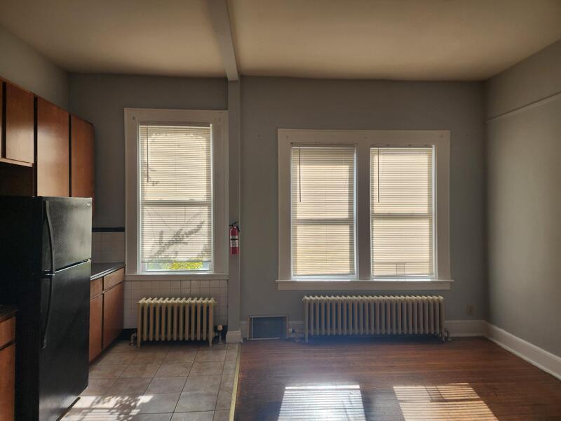 Photo - 192-194-194 Main St