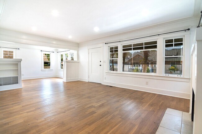 1619 W 23rd St Unit 1