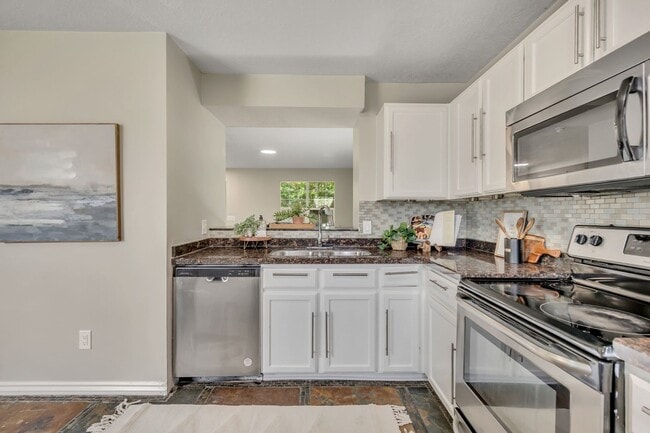 Photo - 2830 Keltic Ct