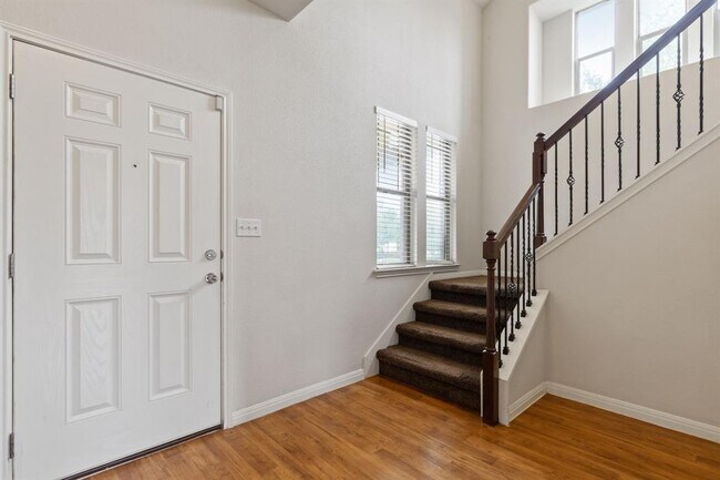Photo - 601 Silver Wing Dr