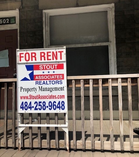 Photo - 1502 Centre Ave Unit 2