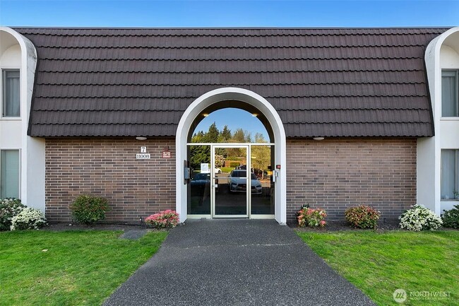 Photo - 11008 NE 68th St Condo Unit #721