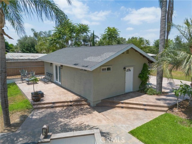 Building Photo - 10249 Jurupa Rd