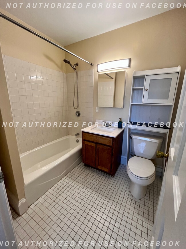 Photo - 137 High St Unit 3