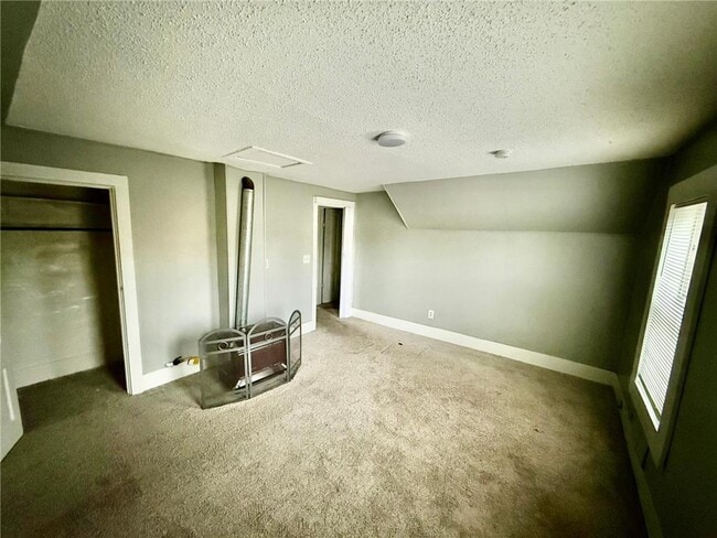 Photo - 20660 Holyoke Ave