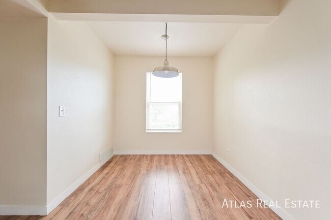 Photo - 7665 E Eastman Ave House