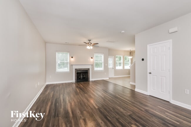 Photo - 4107 High Shoals Dr